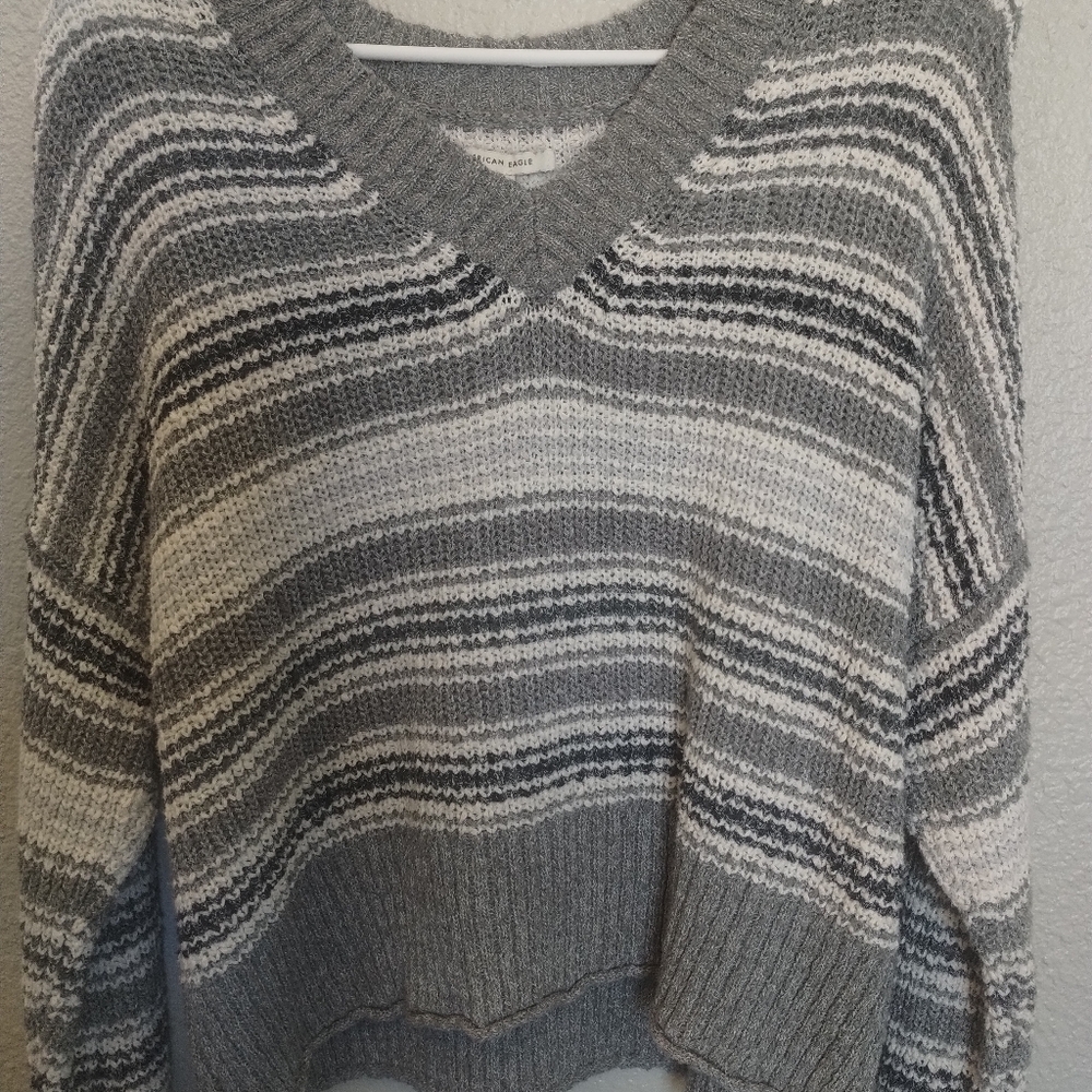 75% cotton American Eagle knit sweater